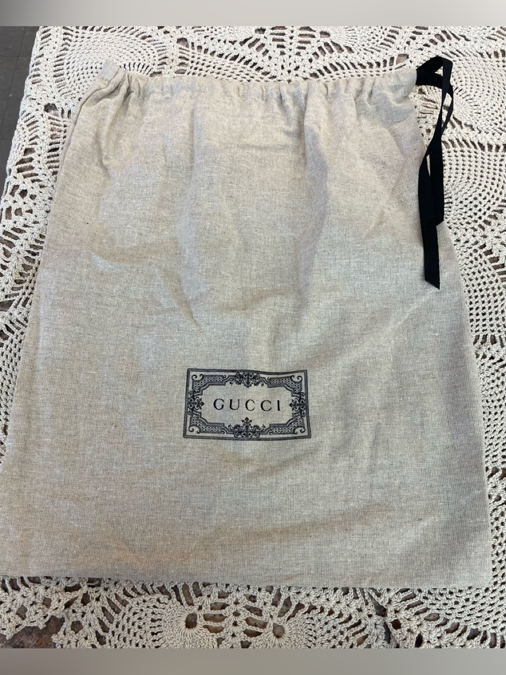 Gucci dust bag